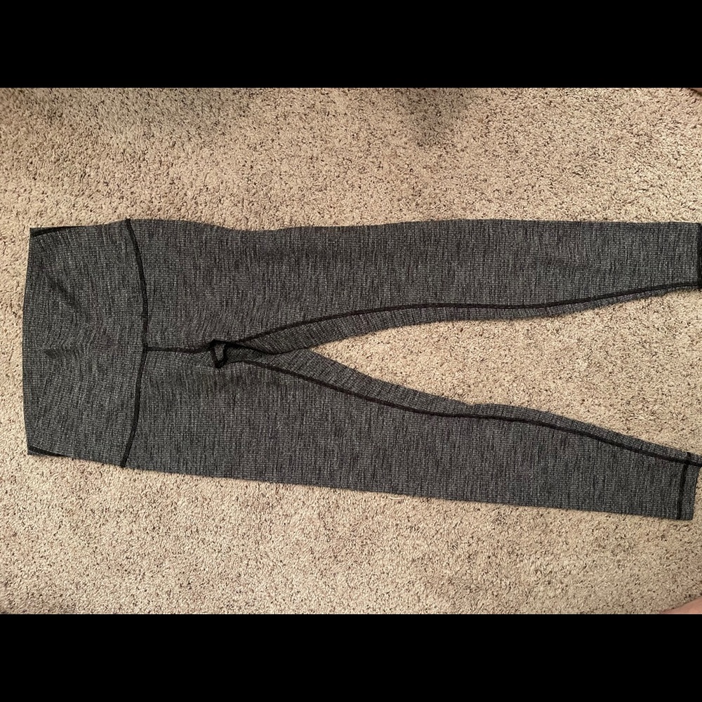 Lululemon leggings size 8